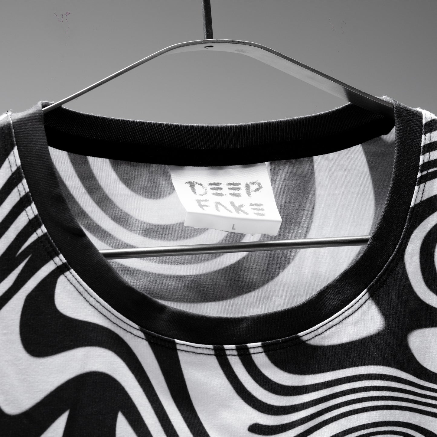 RAZZLE T-SHIRT by DEEPFAKE